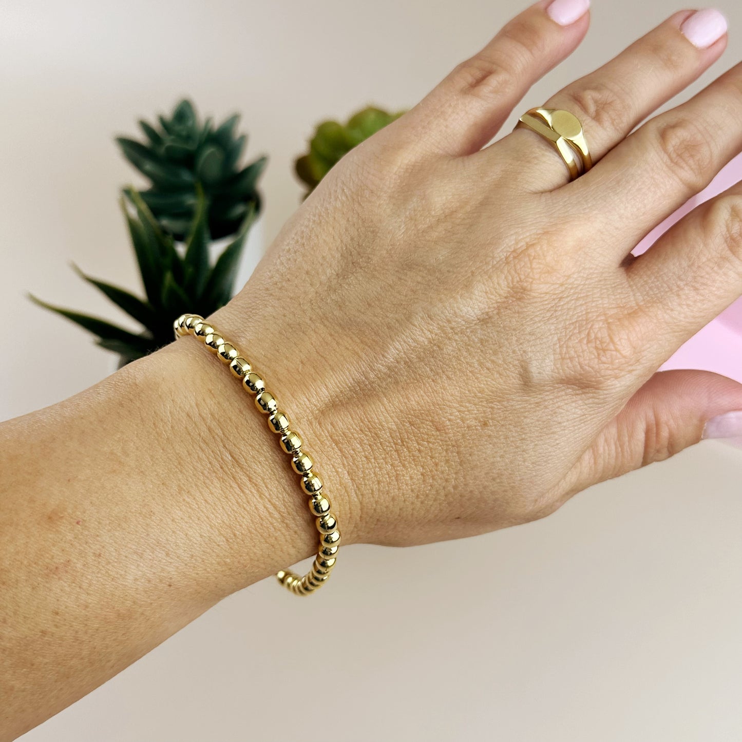 Golden Beaded Bracelet - Effortless Elegance for Every Day