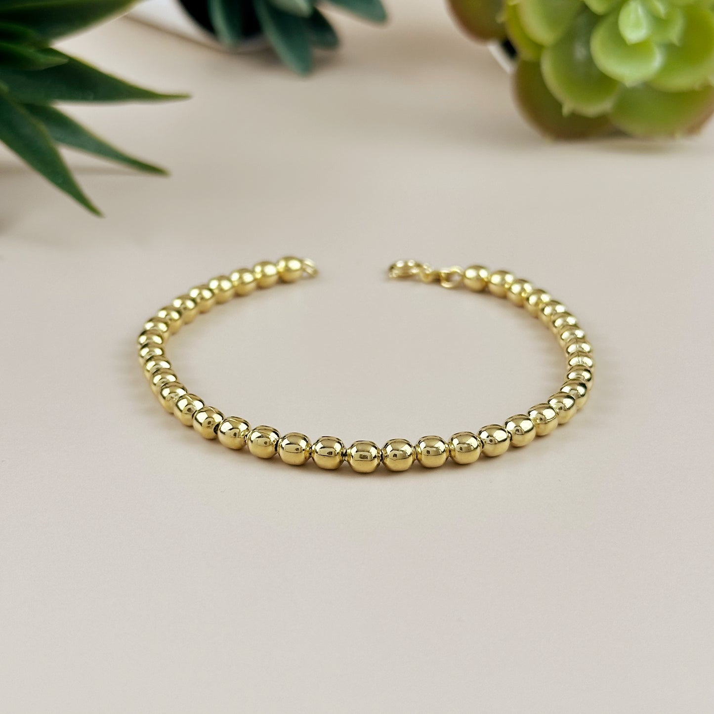 Golden Beaded Bracelet - Effortless Elegance for Every Day
