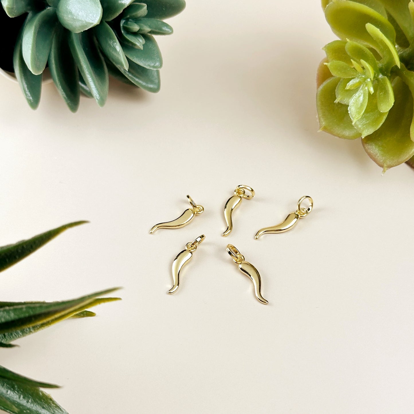 Italian Horn Pendant - Cornicello Charm Necklace