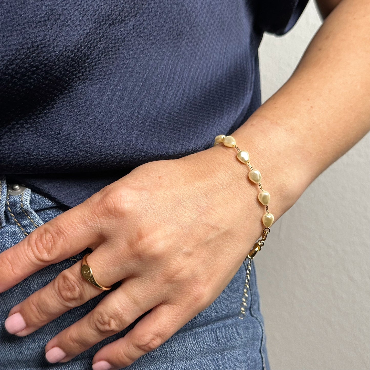 Baroque Pearl Bracelet - Timeless Elegance with a Modern Twist
