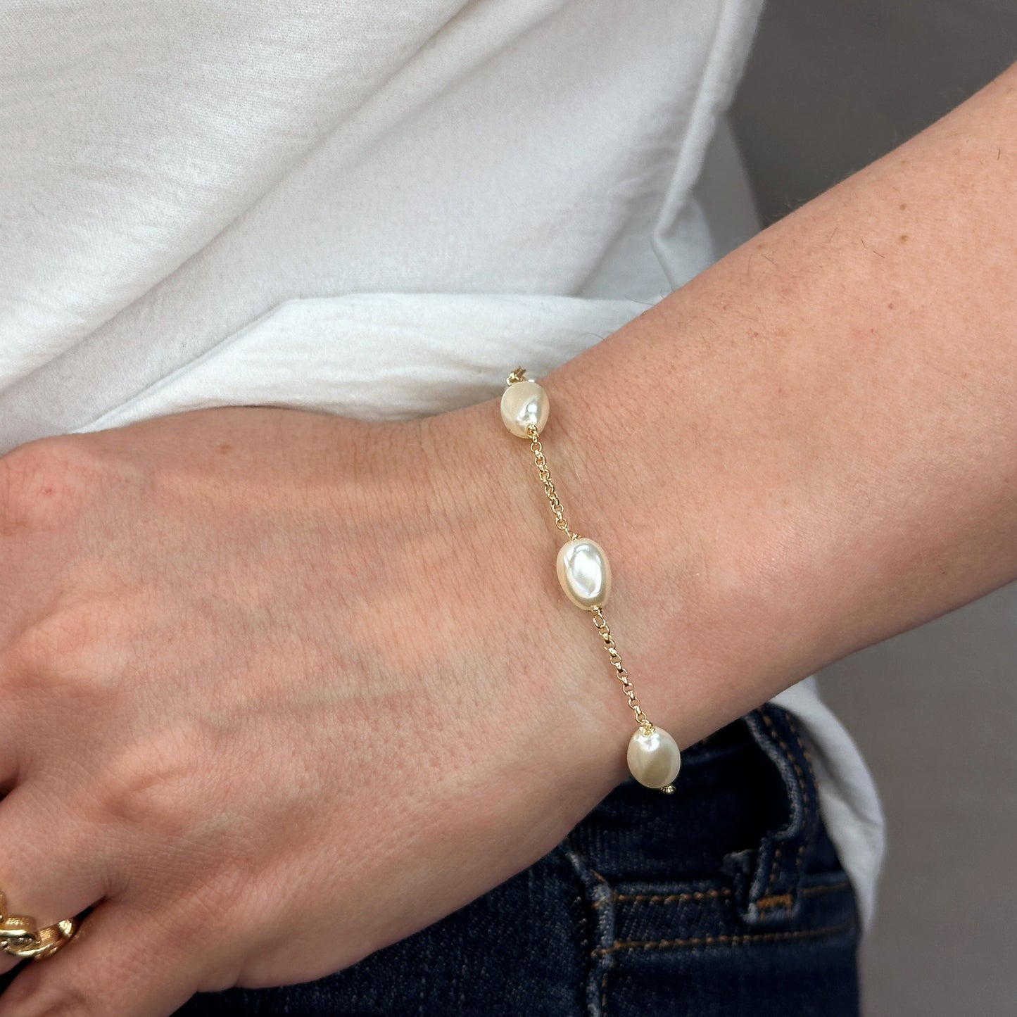 Baroque Pearl Bracelet - Simulated Pearl Jewelry for Women - Hypoallergenic Gold Bracelet