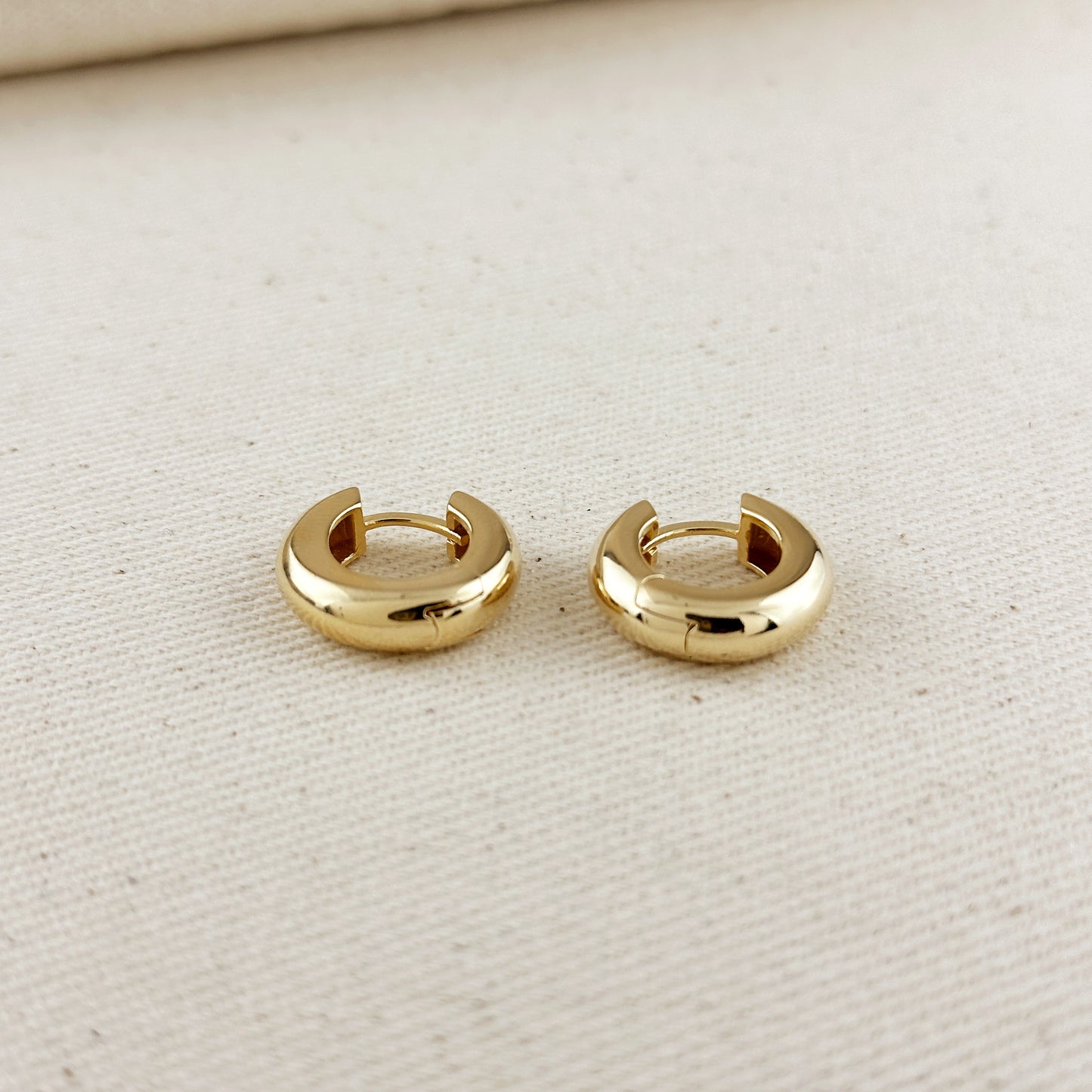 18k Gold Filled 18mm Polished Chunky Clicker Hoop Earrings