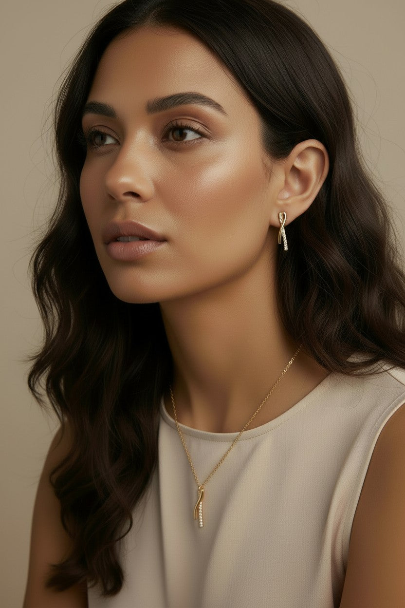 18k Gold Filled Curve Bar CZ Necklace