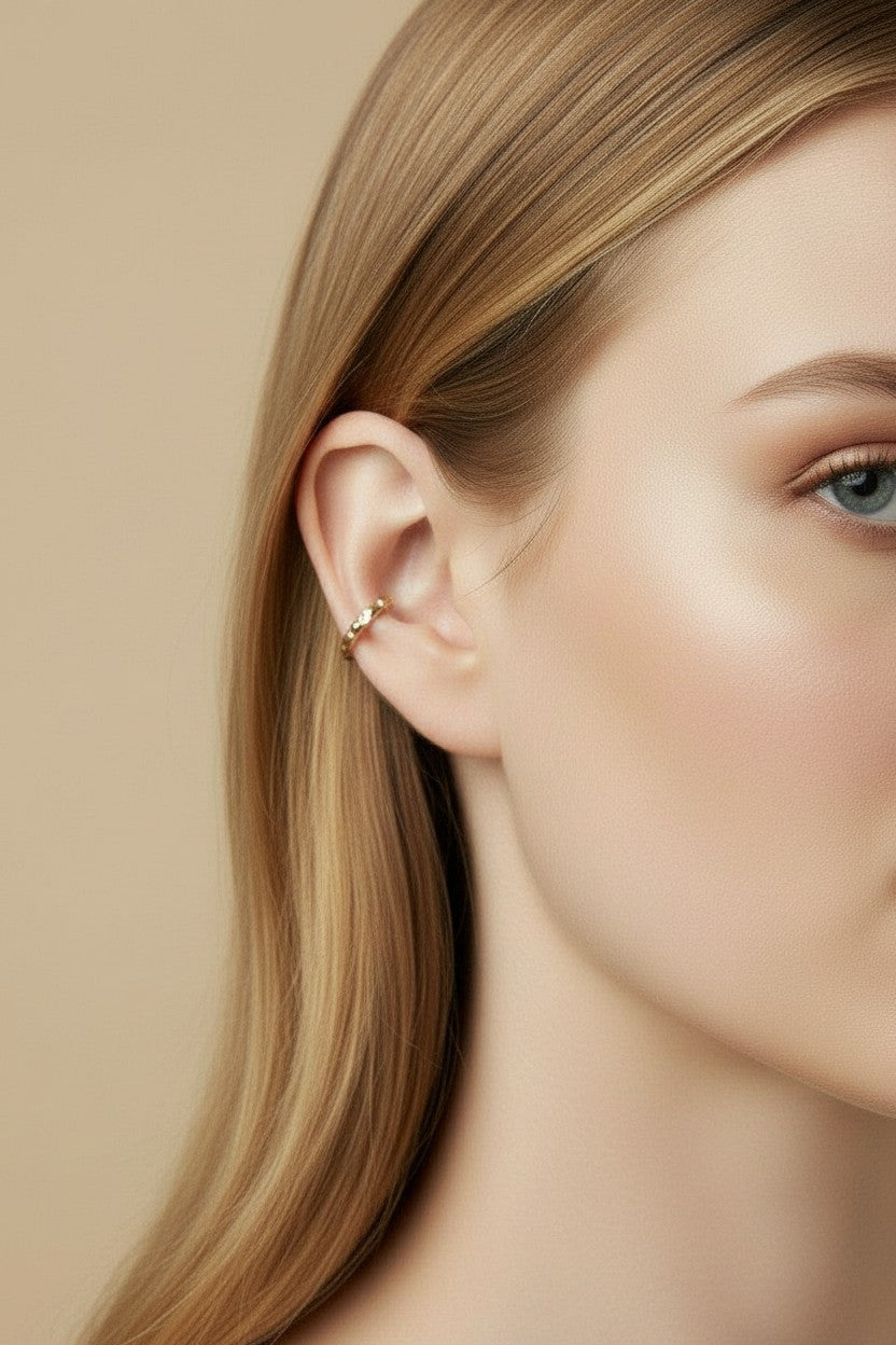 ✨ 18k Gold Filled Brilliant CZ Ear Cuff — A Curved Line of Diamond-Like Light. Wear It With Everything.