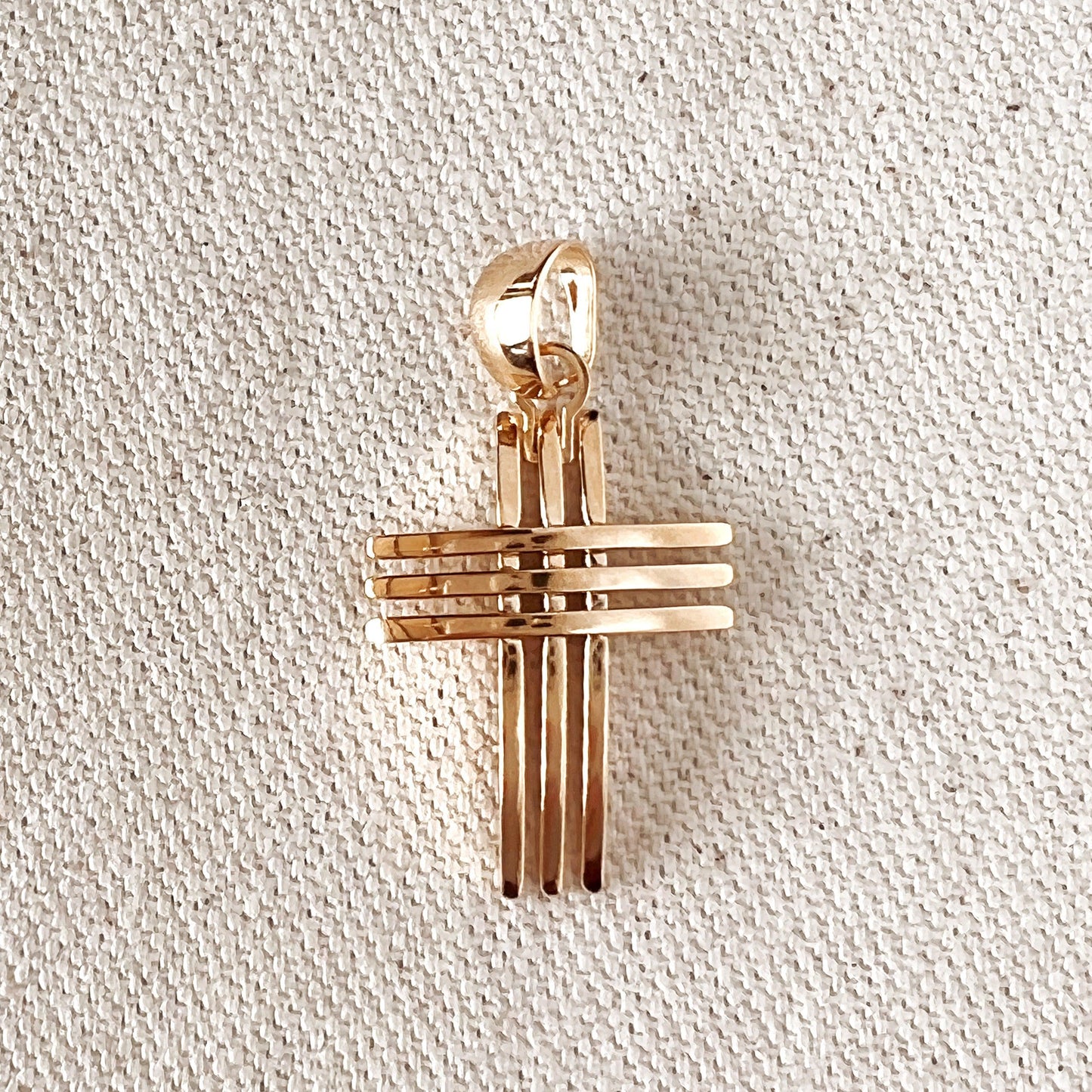 GoldFi 18k Gold Filled Deluxe Unisex Cross Pendant
