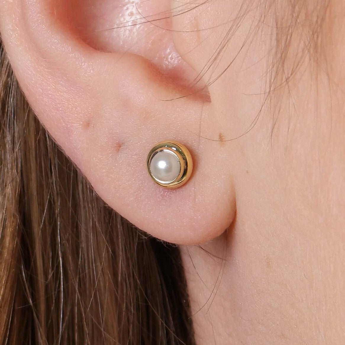 Pearl Stud Earrings - Classic Cabochon Pearl Studs for Women | Hypoallergenic Vintage-Inspired Earrings | Timeless Elegance
