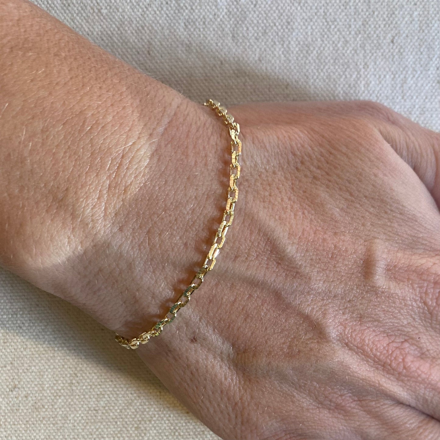 Diamond Cut Anchor Chain Bracelet for Women - Delicate Fashion Jewelry, Hypoallergenic & Waterproof