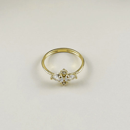 Vintage Flower Ring for Women - Delicate CZ Floral Statement Ring