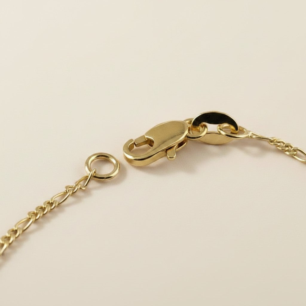 ✨ 18k Gold Filled 1.5mm Figaro Bracelet — Italian Character at Its Most Delicate