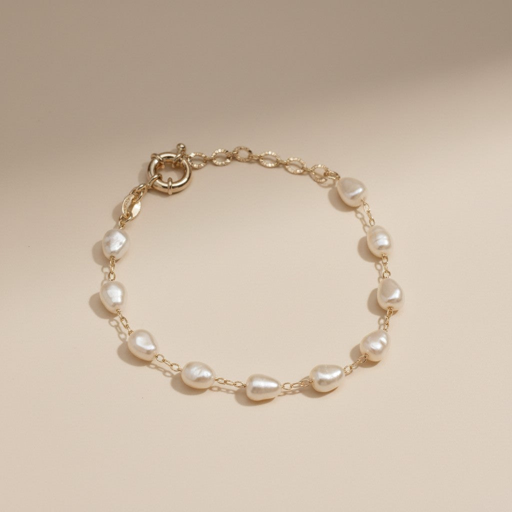 Baroque Pearl Bracelet - Timeless Elegance with a Modern Twist