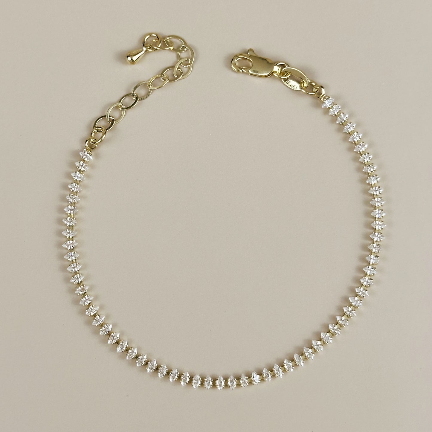 Marquise Tennis Bracelet - Dazzling Elegance That Commands Attention
