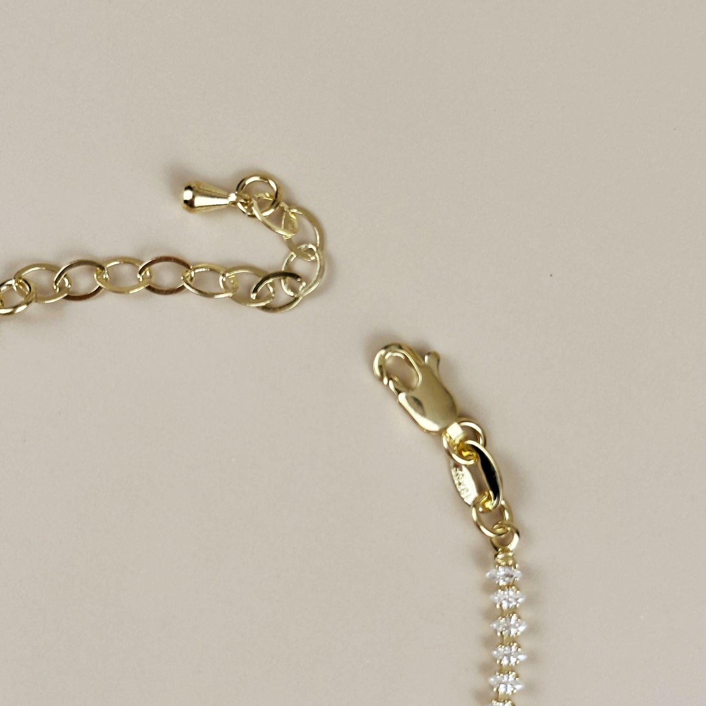 Marquise Tennis Bracelet - Dazzling Elegance That Commands Attention