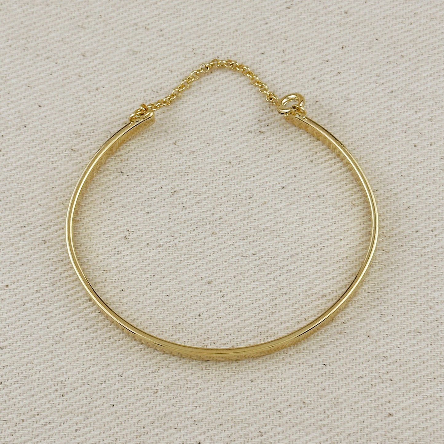 18k Gold Filled Polished Bangle With Chain