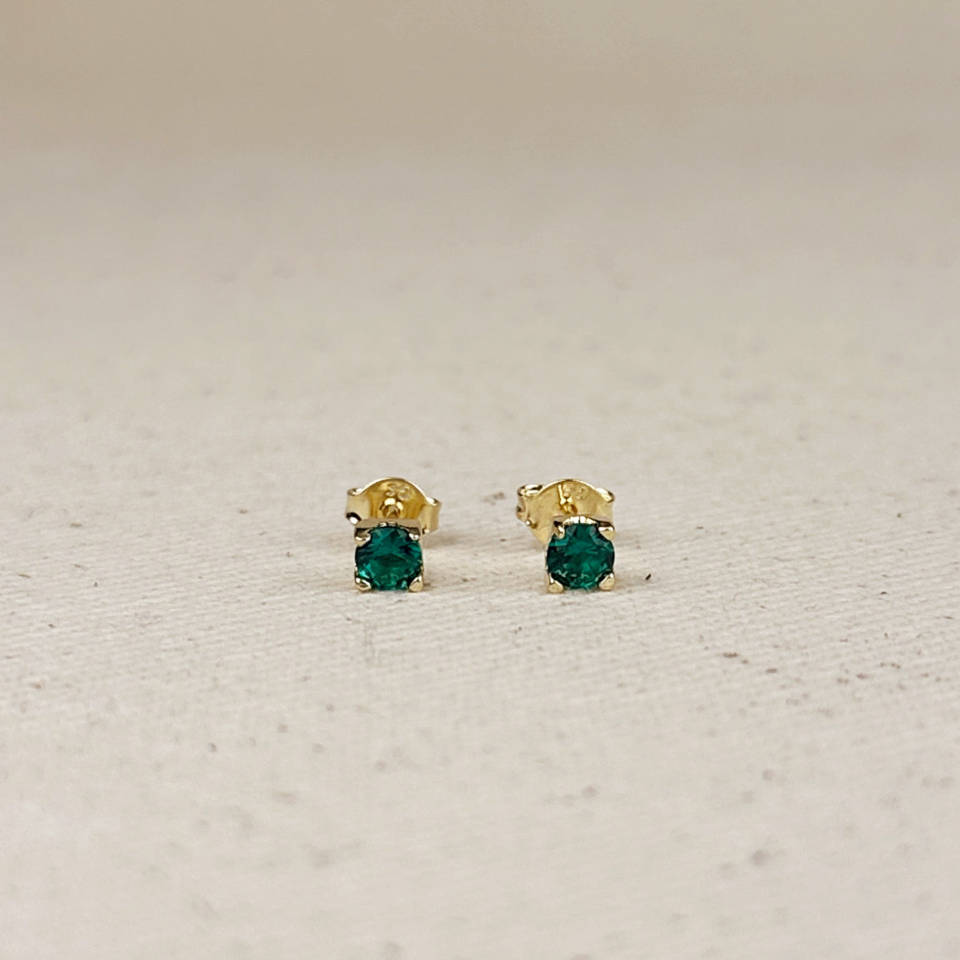 18k Gold Filled Prong 4mm Colored Cubic Zirconia Stud Earrings