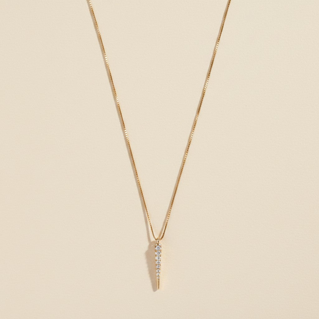✨ 18k Gold Filled CZ Spear Pendant Necklace — The Point That Makes the Look.