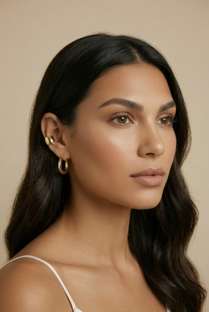 ✨ 18k Gold Filled Flat Hoop Earrings — A Different Face. A Different Light. Two Sizes.