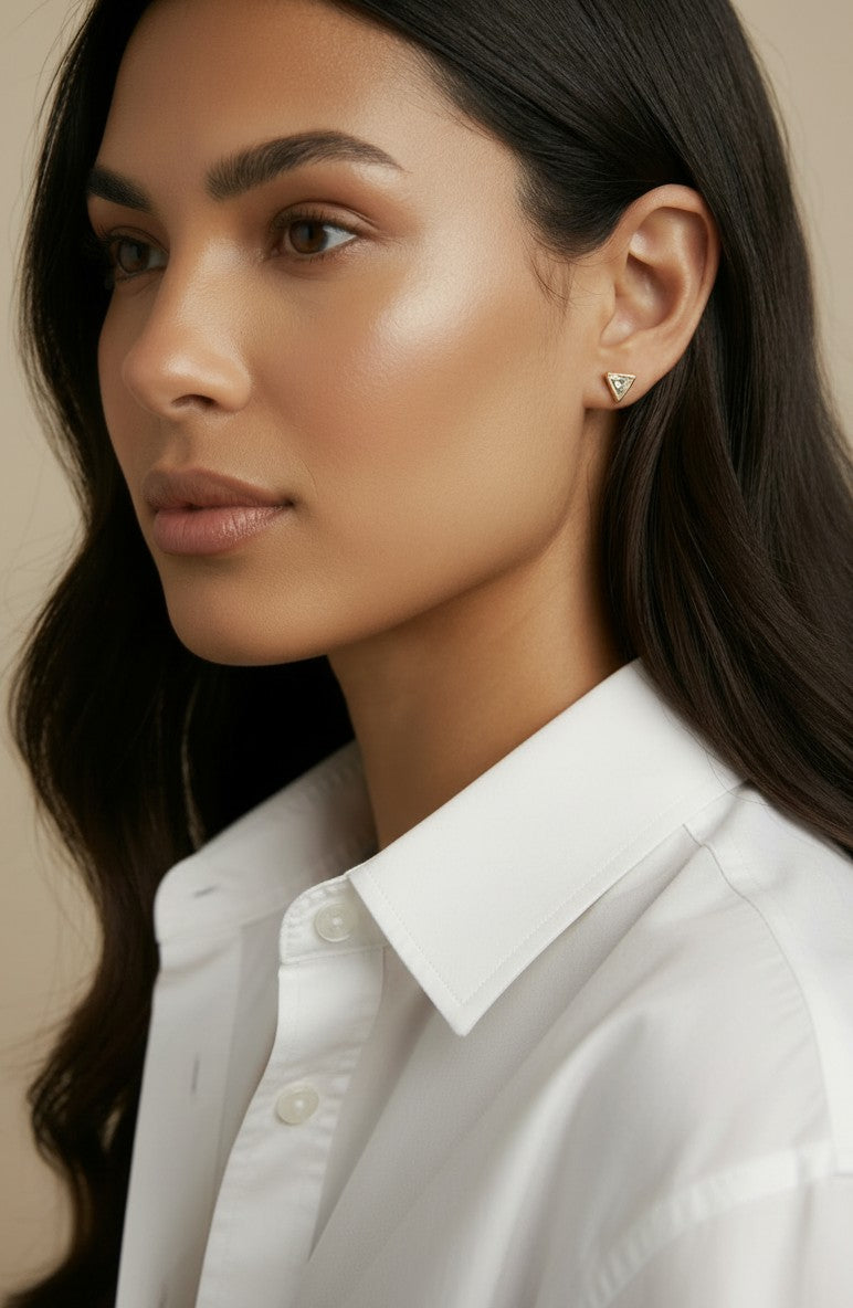 ✨ 18k Gold Filled Triangle CZ Stud Earrings — One Stone. The Perfect Center. The Most Precise Geometry.