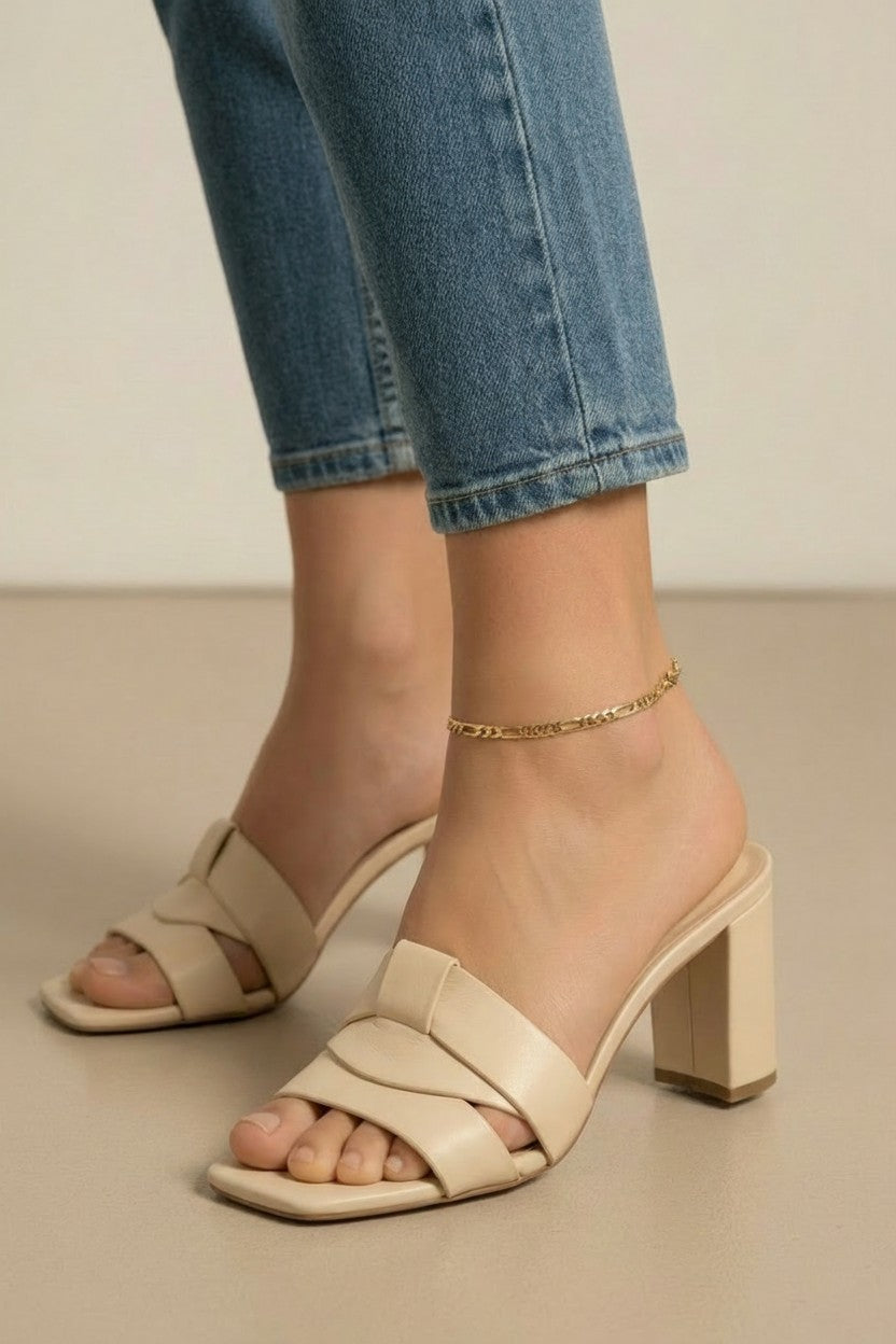 18k Gold Filled Figarucci Anklet | Figaro Mariner Chain