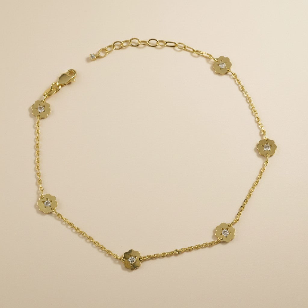 🌸 18k Gold Filled Flower Charm Anklet — A Garden at the Ankle. Every Step in Bloom.