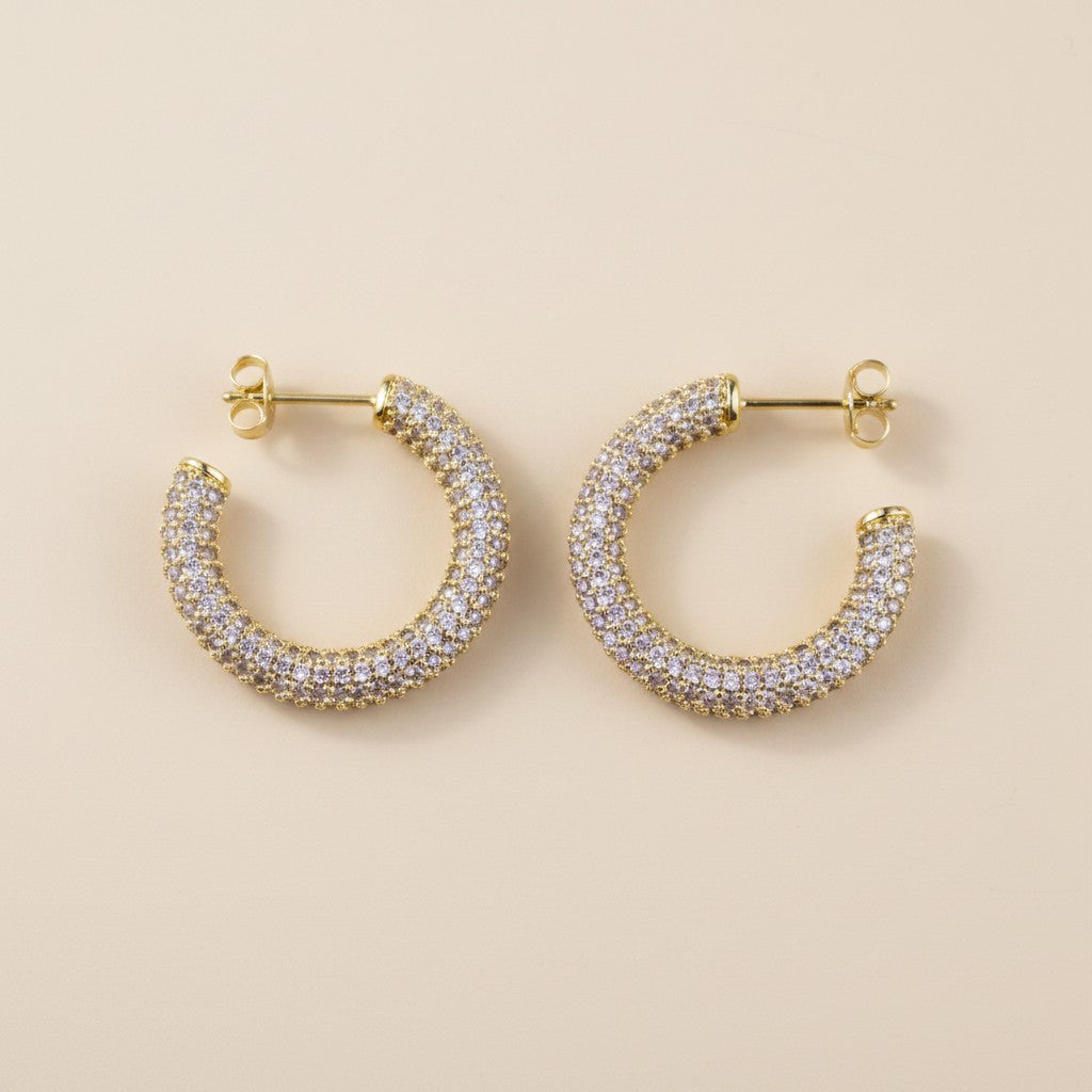 ✨ Iced C-Hoop Earrings — Full Micro CZ Coverage. Three Sizes. Two Metals. One Continuous Sparkle.