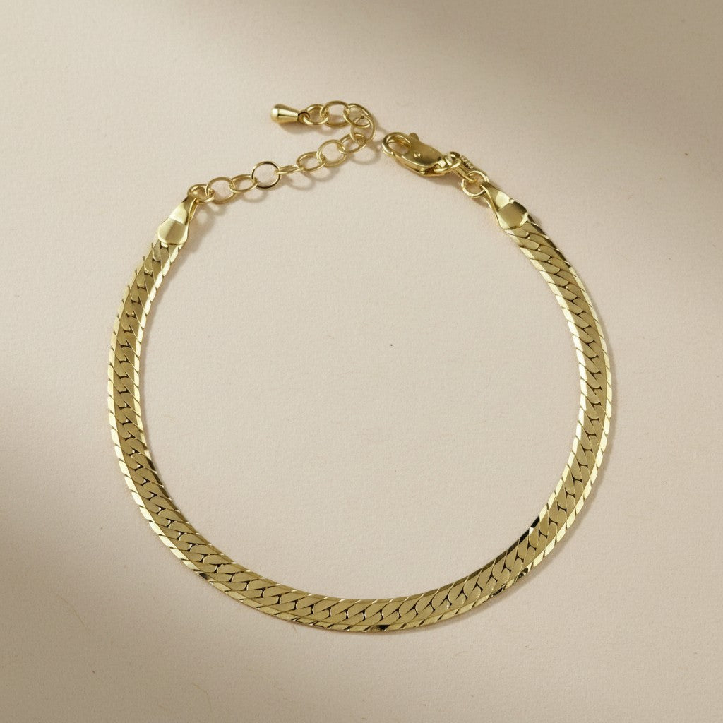 18k Gold Filled Diamond-Cut Herringbone Bracelet — The Herringbone That Catches Fire