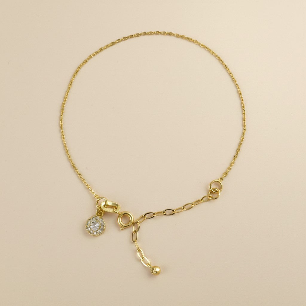 ✨ 18k Gold Filled CZ Circle Charm Bracelet — One Circle. One Spark. The Wrist Complete.