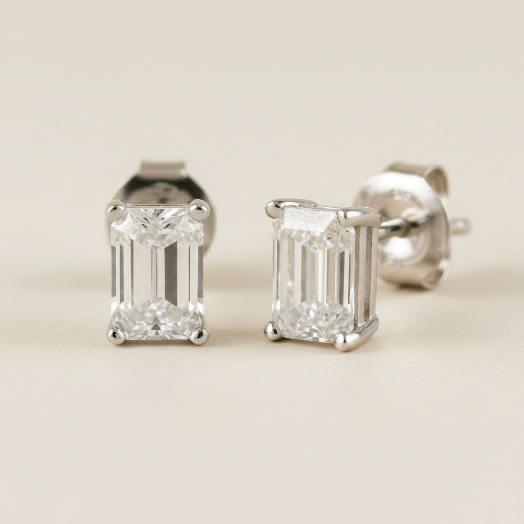💎 .925 Sterling Silver Emerald-Cut Moissanite Stud Earrings — Step-Cut Clarity. Architectural Precision. 1.6ct Total.