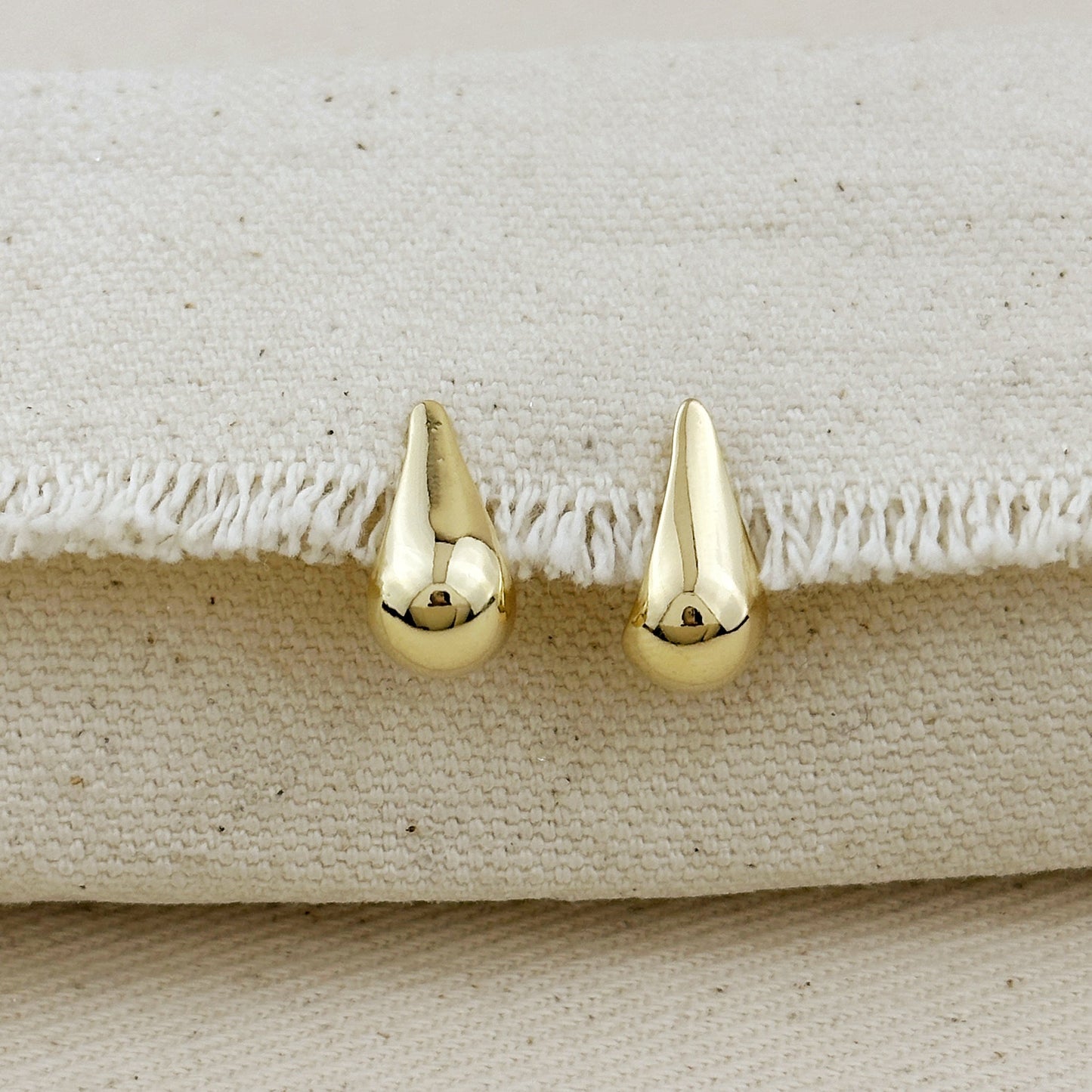 18k Gold Filled 15mm Teardrop Stud Earrings