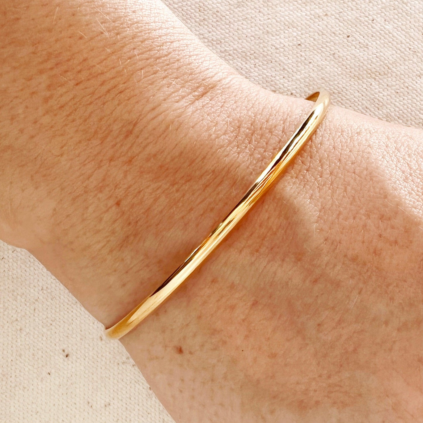 GoldFi Plain 18k Gold Filled Classic Bangle