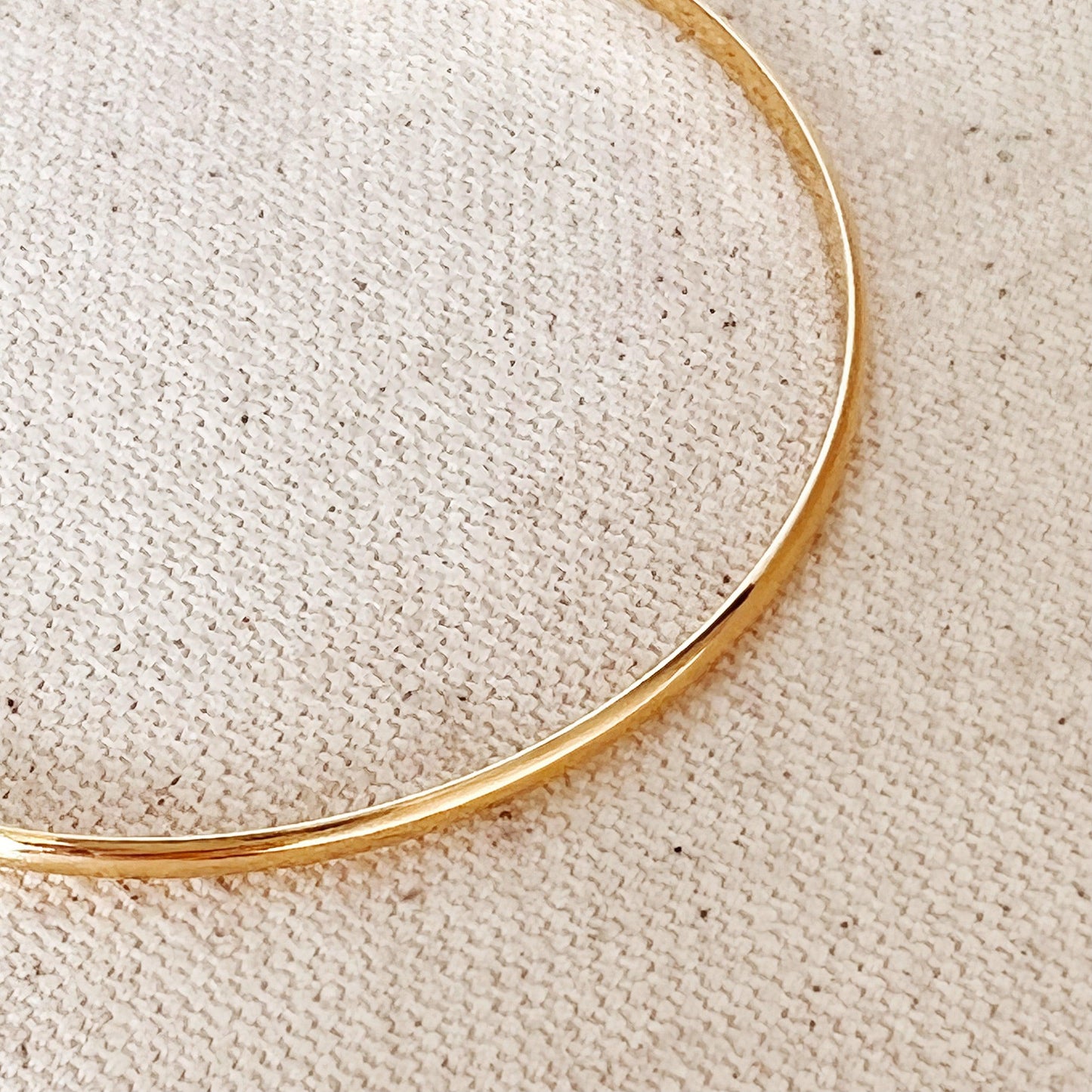 GoldFi Plain 18k Gold Filled Classic Bangle