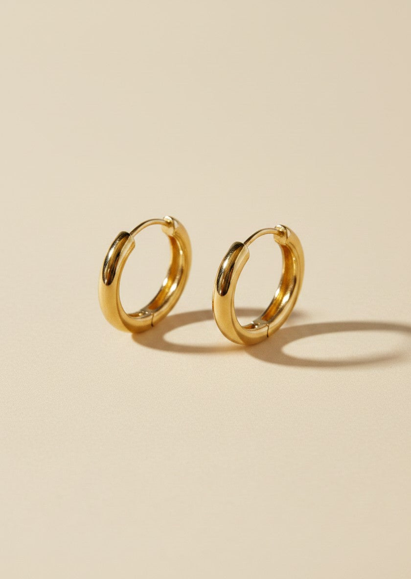 ✨ 18k Gold Filled Huggie Hoop Earrings — Polished. Hinged. The Classic That Hugs and Never Lets Go.