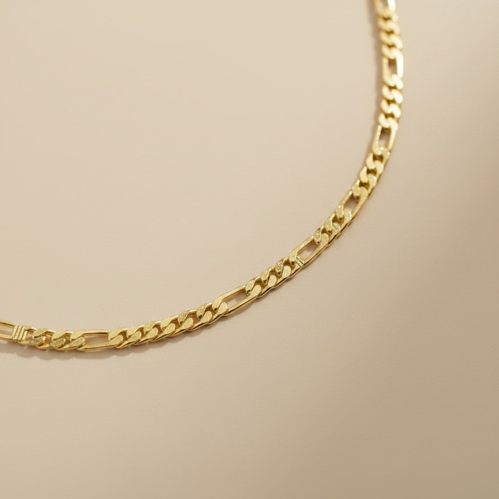 ✨ 18k Gold Filled Textured Figaro Necklace — The Italian Pattern. A Finish That Makes It Extraordinary.