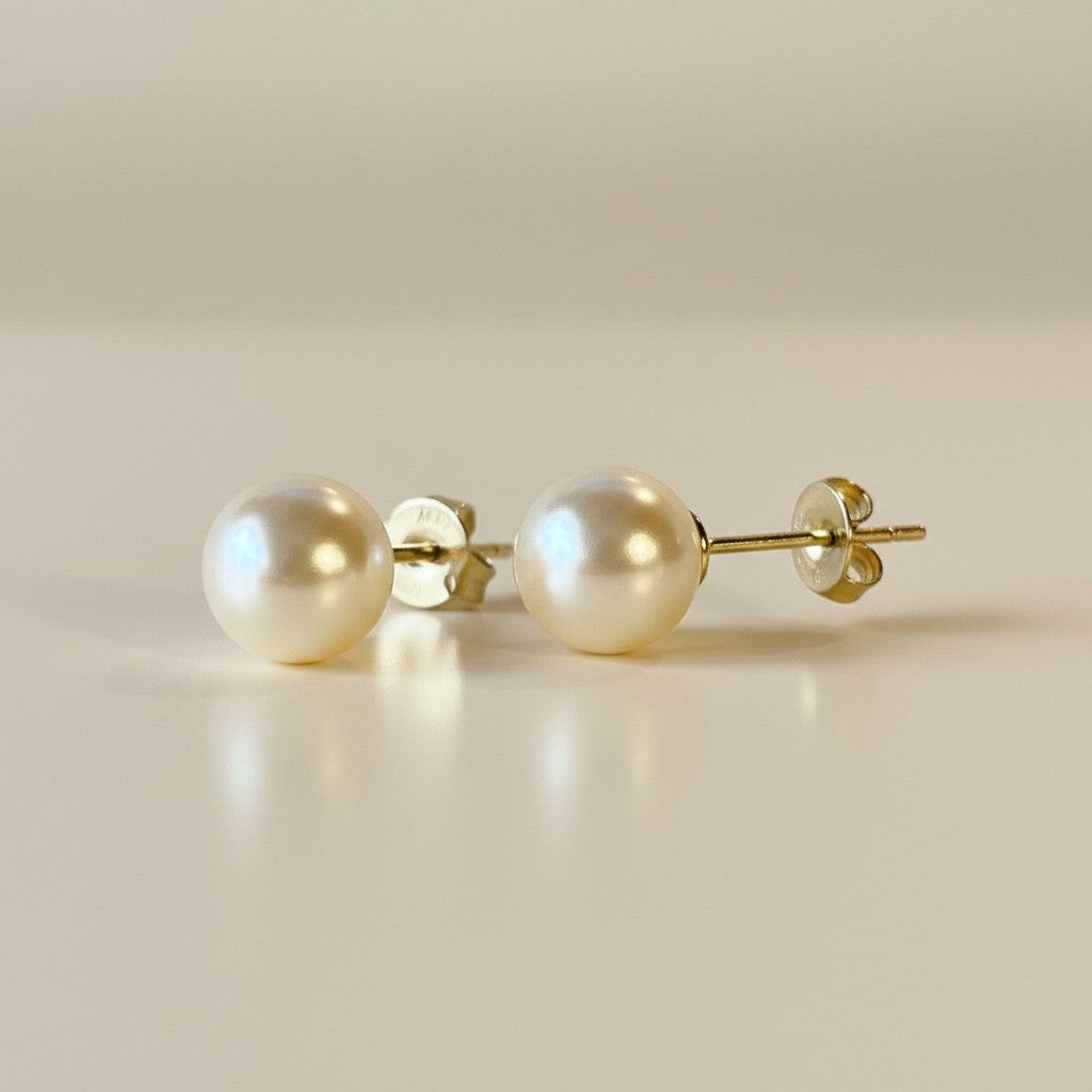 🤍 18k Gold Filled Korean Pearl Stud Earrings — The Classic That Every Jewelry Collection Needs.