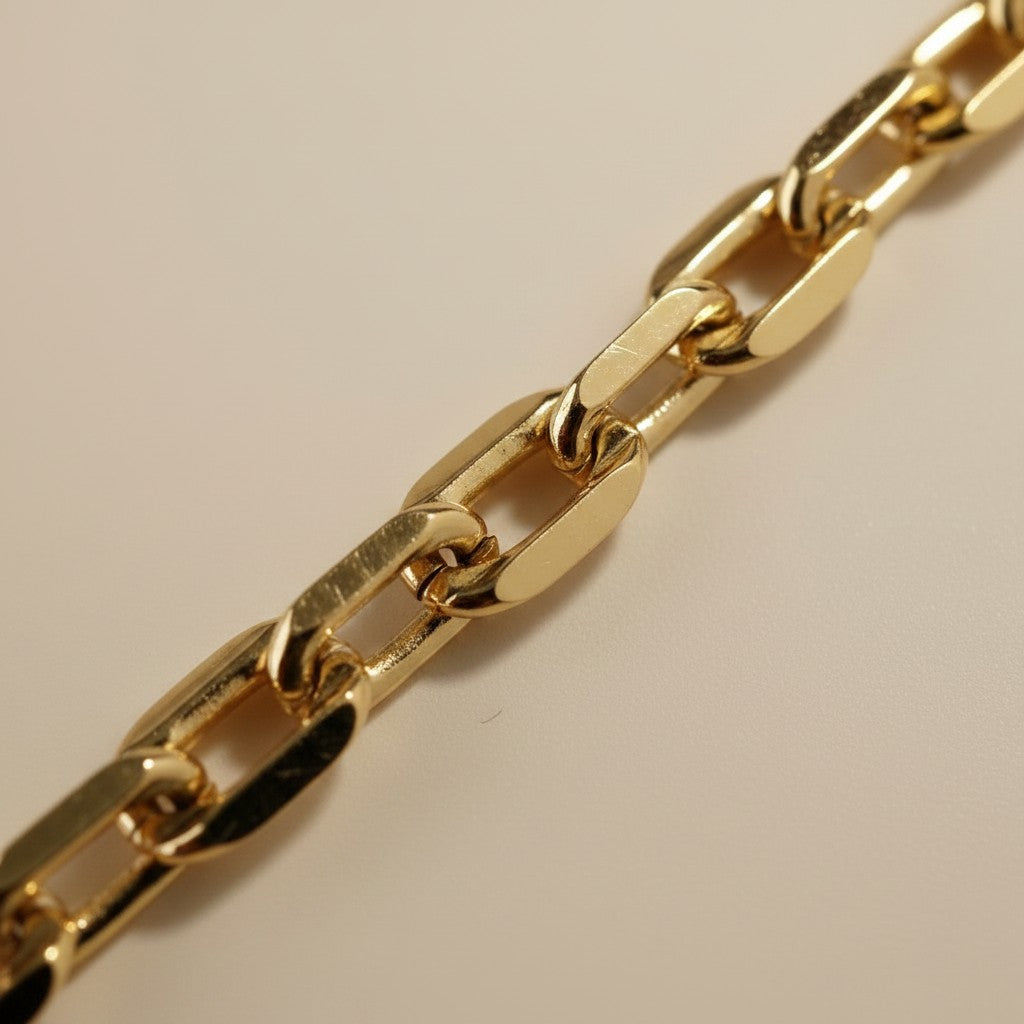 ⚓ 18k Gold Filled Diamond-Cut Anchor Chain Bracelet — Maritime Boldness. Faceted Brilliance. The Wrist Elevated.