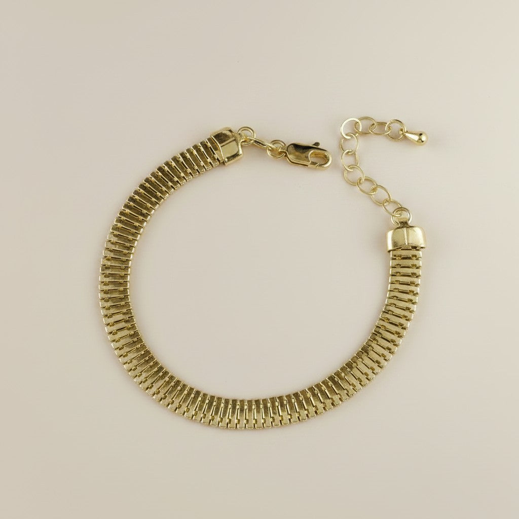 18k Gold Filled Square Snake Chain Bracelet — The Wrist That Stops Time