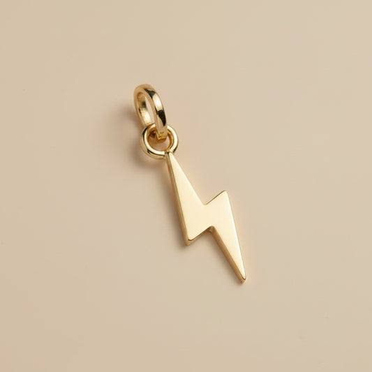 ⚡ 18k Gold Filled Mini Lightning Bolt Pendant — Pure Energy at the Neckline. Effortlessly Yours.