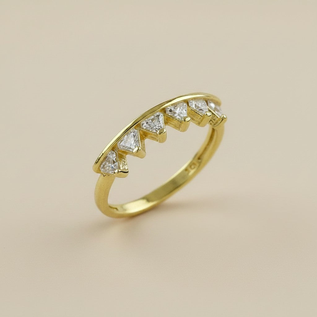 👑 18k Gold Filled Crown CZ Ring — A Tiara for the Finger. Regal, Refined, Entirely Yours.