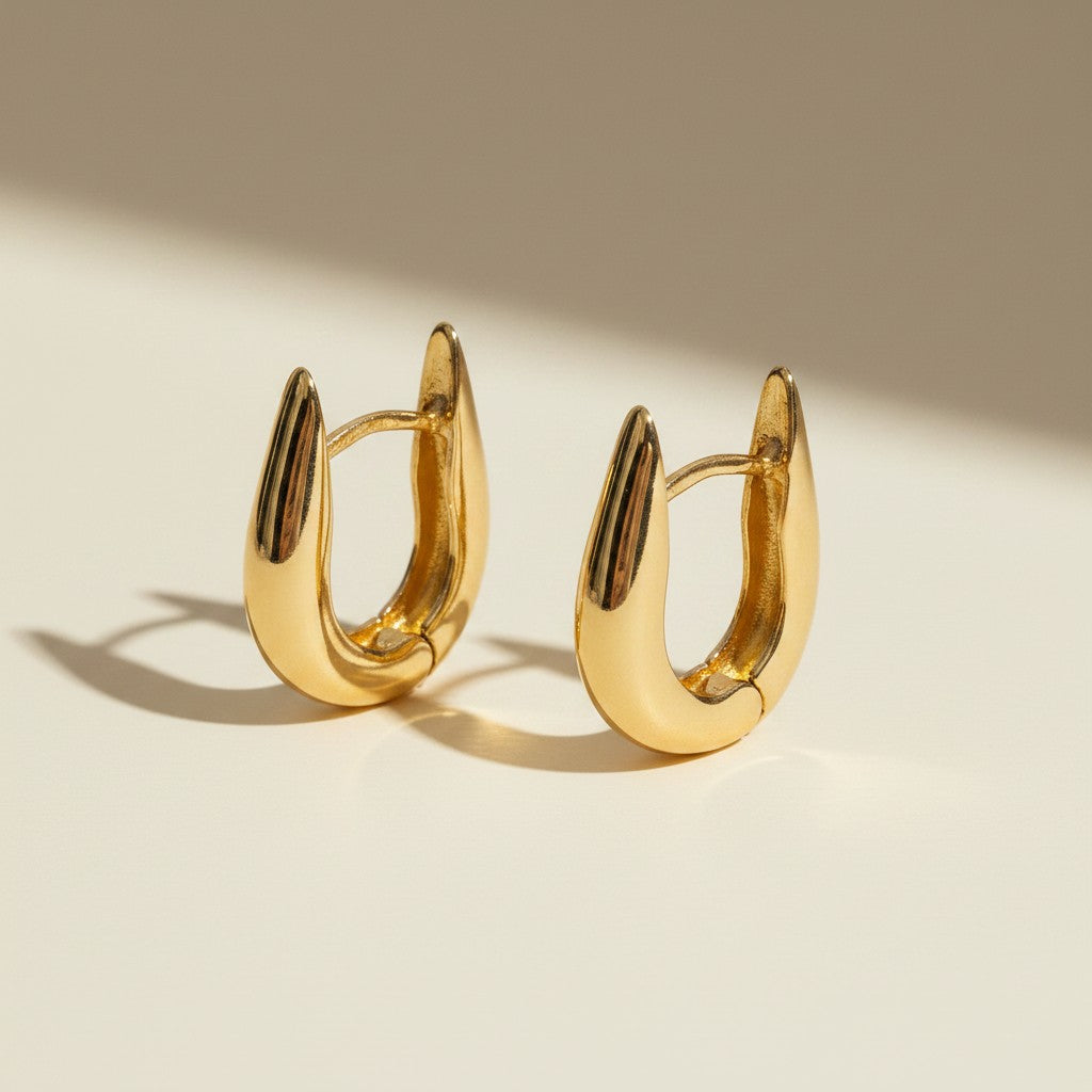 ✨ 18k Gold Filled U-Shape Clicker Hoop Earrings — The Hoop Reimagined. One Flat Edge Changes Everything.