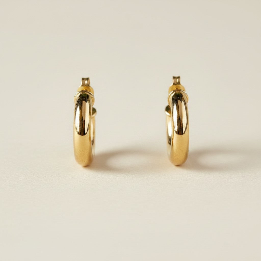 ✨ 18k Gold Filled Smooth Tube C-Hoop Earrings — The Hoop Every Collection Needs. Every Single Day.
