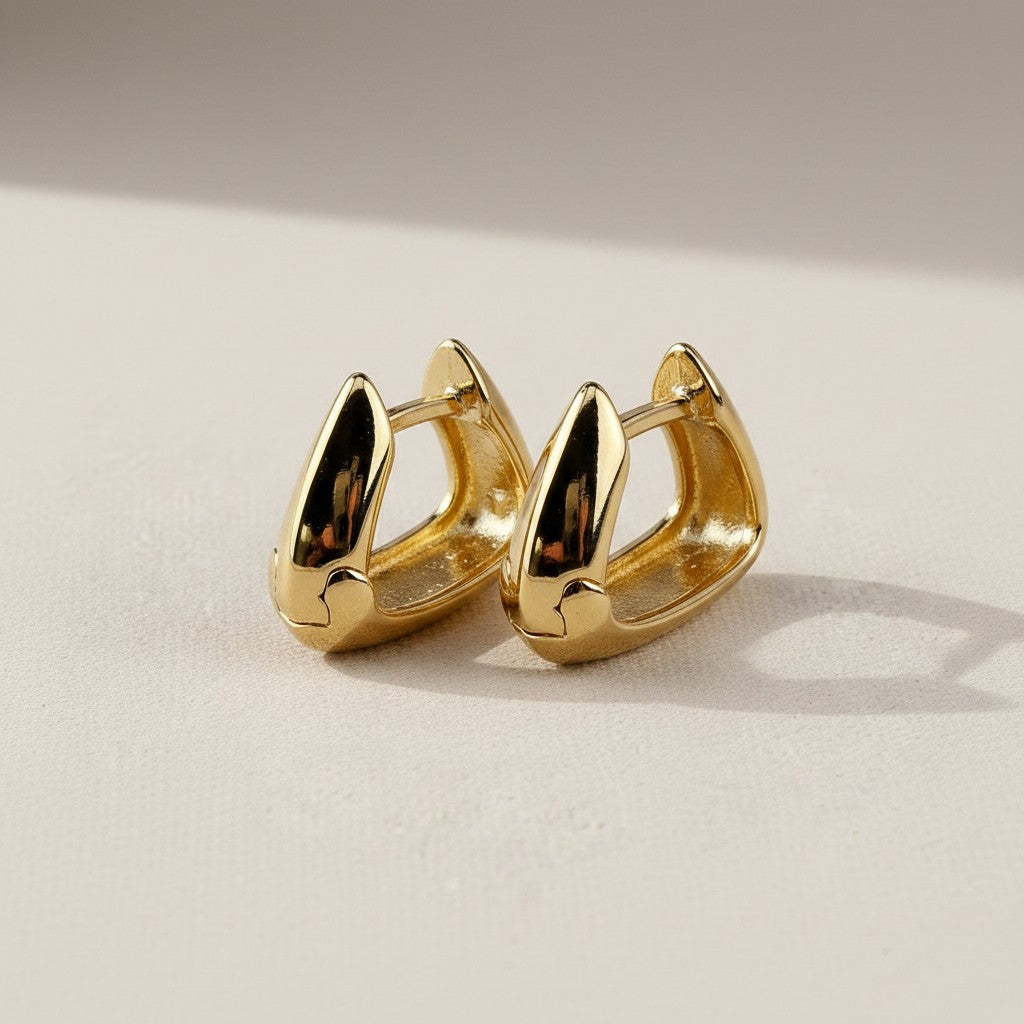 ✨ 18k Gold Filled Triangle Shaped Hoop Earrings — The Circle, Reimagined. Sharp Angles. Bold Confidence.