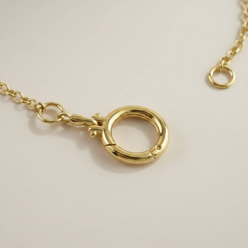 ✨ 18k Gold Filled Rolo Chain Bracelet with Clicker Clasp — The Detail That Makes the Wrist