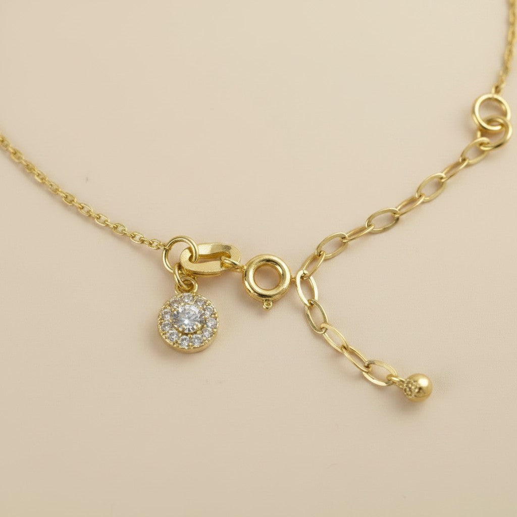 ✨ 18k Gold Filled CZ Circle Charm Bracelet — One Circle. One Spark. The Wrist Complete.