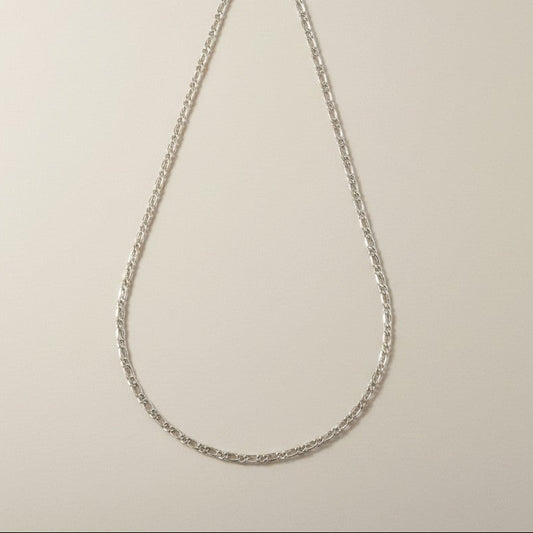 ✨ Sterling Silver 2.8mm Figaro Chain — Italian Character, Everyday Wearability