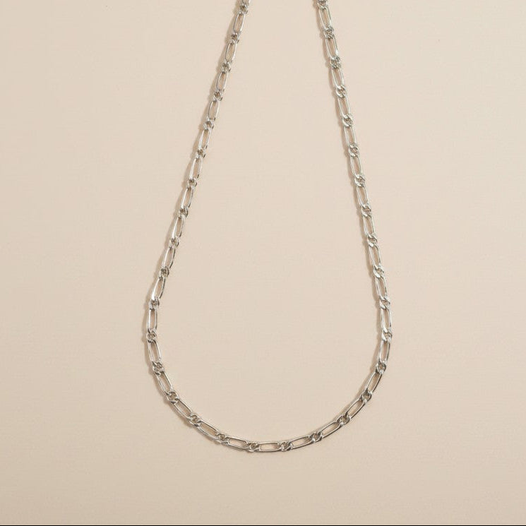 ⛓️ Sterling Silver 4.7mm Figaro 1x1 Chain — The 1x1 Rhythm at Its Most Commanding Width