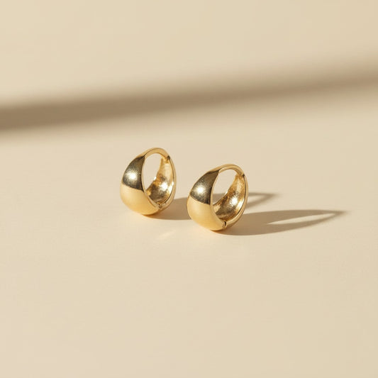 ✨ 18k Gold Filled Polished Clicker Hoop Earrings — Small Diameter. Generous Width. The Most Substantial Mini Hoop.