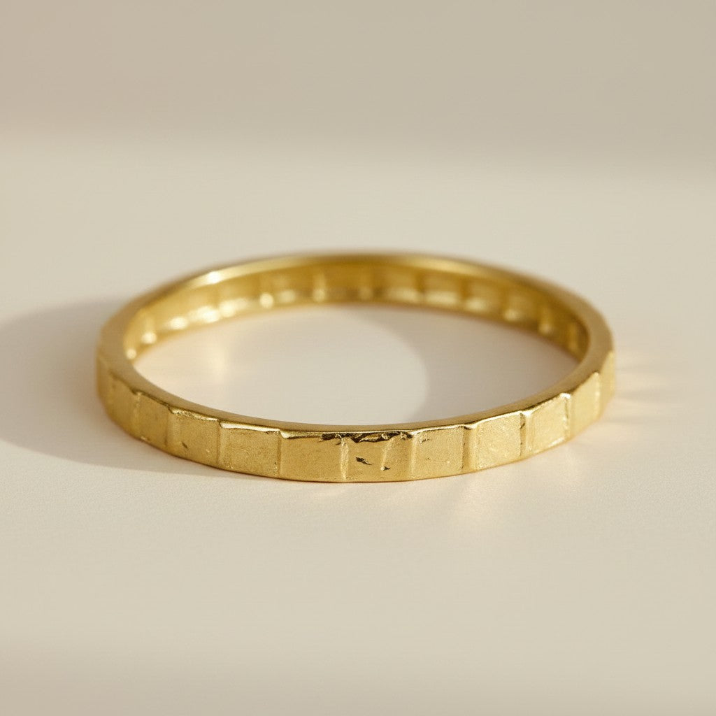 ✨ 18k Gold Filled 2mm Diamond Cut Band Ring — Delicate. Faceted. The Perfect Stacking Layer.