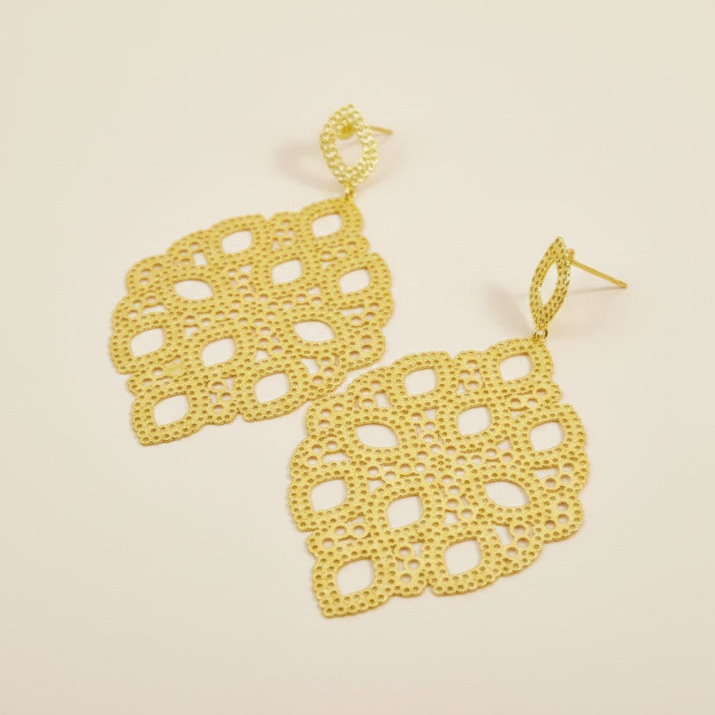 Arrangement Navette Earrings