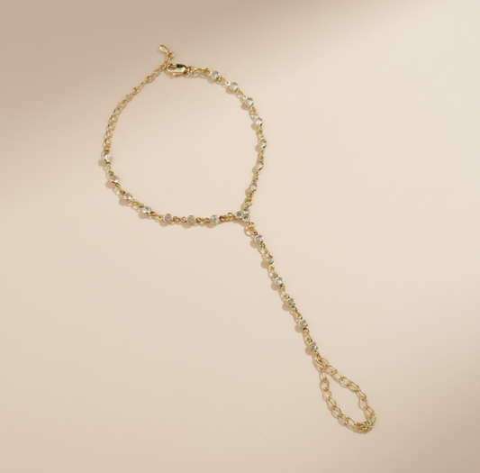 ✨ 18k Gold Filled CZ Bezel Hand Chain — More Stones. More Sparkle. More of Everything.