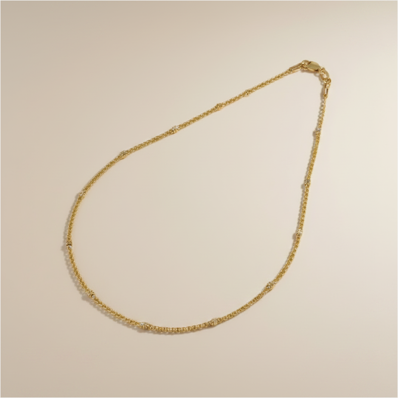 ✨ 18k Gold Filled Diamond-Cut Mesh Chain Necklace — A Surface That Catches Every Light