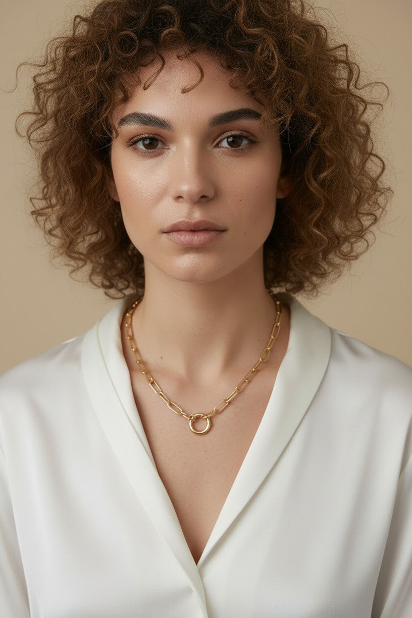 ✨ 18k Gold Filled Paperclip Necklace with Clicker Clasp — The Silhouette Everyone Knows. A Detail Nobody Expects.